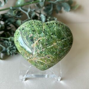 Green Opal Heart NWOT